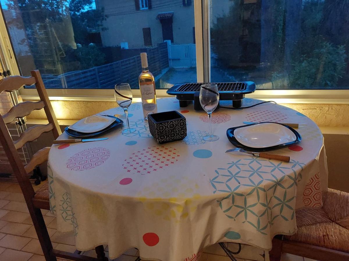 Home Tranquille Dans La Cite Du Mimosa - 2 Etoiles - Axelle Loc'Appart Мандельё-ла-Напуль Экстерьер фото